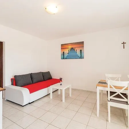 Ana Appartement Vir